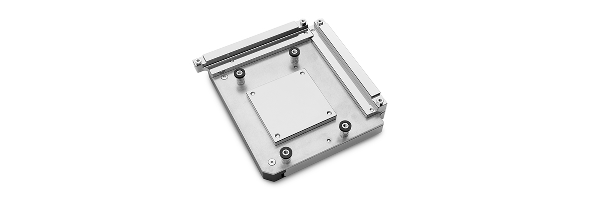 EK-Quantum_Momentum_ROG_Crosshair_VIII_Hero–Full_Nickel_Shop_PR_4