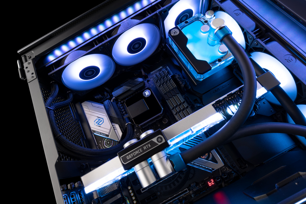 Gaming PC with AIO and custom water-cooled GPU by EK